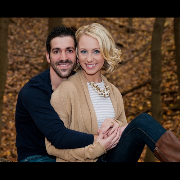 Meet your Posher, Danielle - Picture 2 of 3